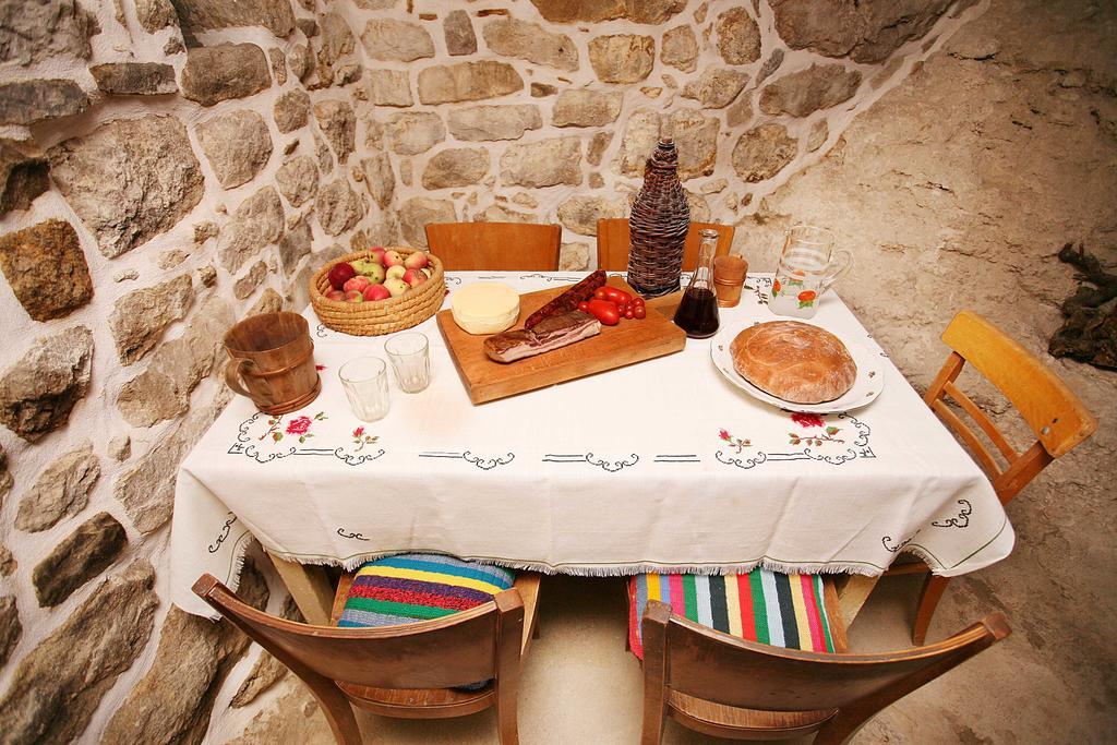 Holiday Home Miklica Klis Luaran gambar